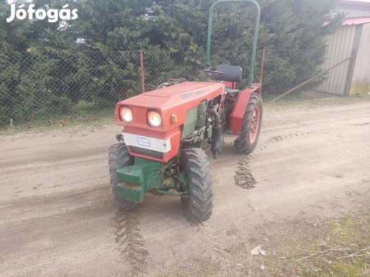 Ültetvény traktor, PGS olasz gyártmányú
