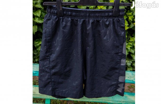 Under Armour fekete mintás eredeti rövid nadrág (M-es)