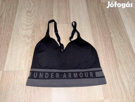 Under Armour sportmelltartó M -es
