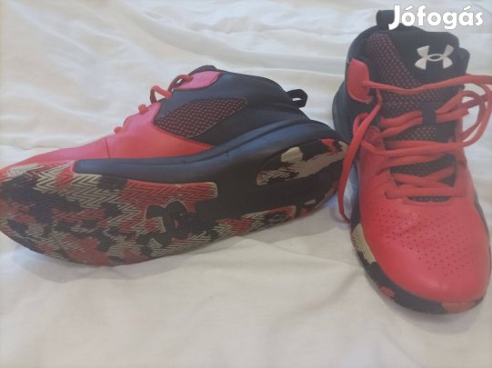 Under Armur sportcipő eladó!