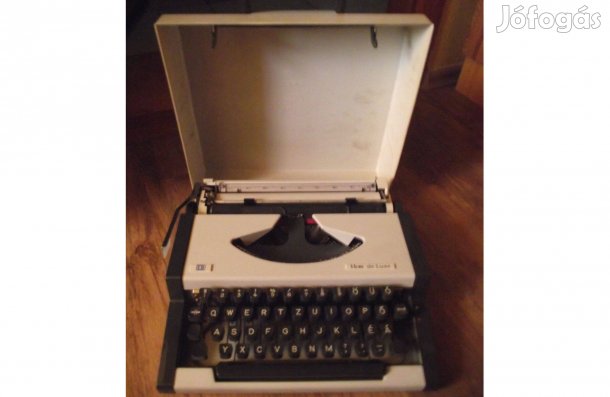 Unis tgm de Luxe táskaírógép