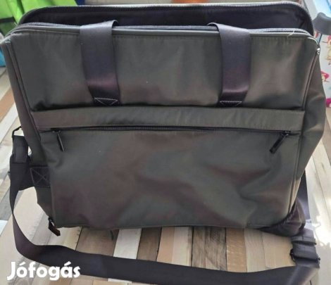Unisex Parfois utazó,válltaska,kihúzható is akár,görgős