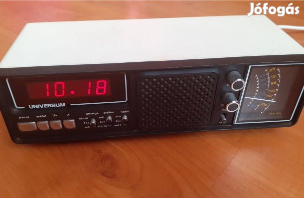 Universum szép állapotú ébresztős órás retro rádió UR1971