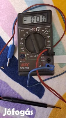 Univerzális Kézi Műszer