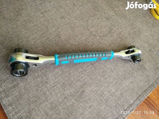 Univerzális Racsnis csőkulcs 8-21mm Workzone