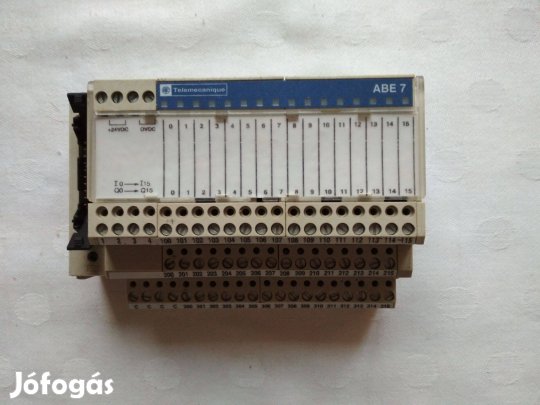 Univerzális elosztó blokk