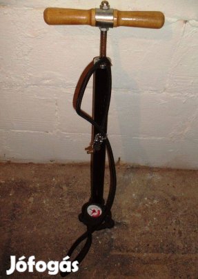 Univerzális kerék gumimatrac stb. pumpa