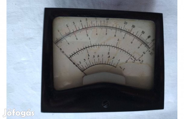 Univerzális skálájú, alapműszer ,110 x 90 mm