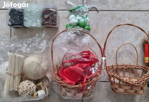 Ünnepi húsvéti Díszek dekorációs kiegészítők kosár