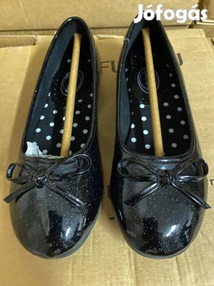 Ünneplő cipő 31-es méret lány