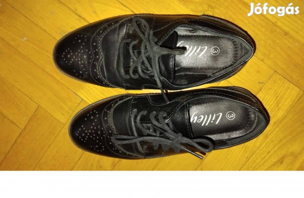 Ünneplő fekete cipő 36 os méret 22 cm