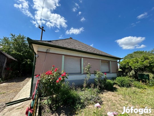 Úrhida- Családi ház