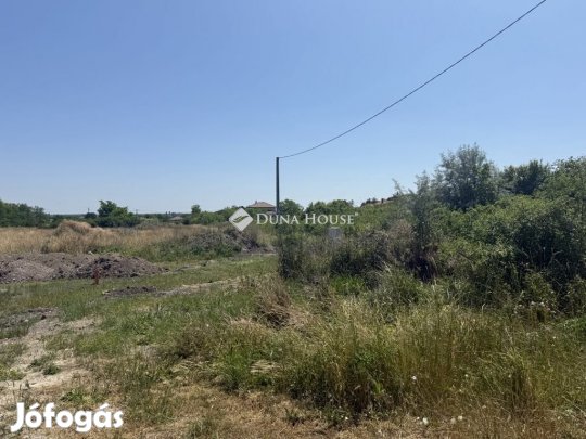Úrhidai 1078 nm-es telek eladó