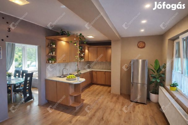 Úrhidai családi ház eladó!