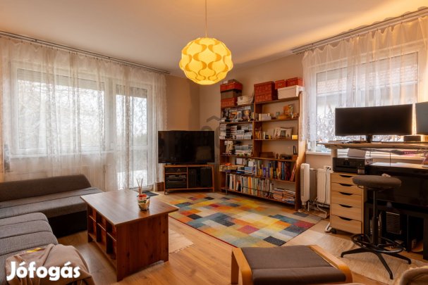 Úrhidai eladó tégla családi ház