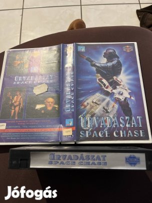 Űrvadászat vhs nagytok scifi. 