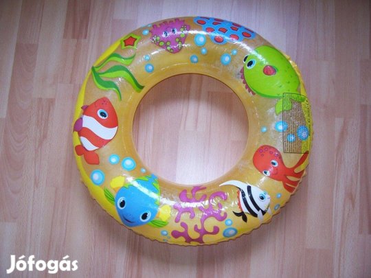 Úszógumi, vízipisztoly, merítő háló, 2 db úszószemüveg