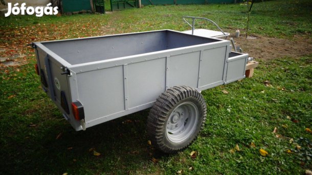 Utánfutó kerti traktorhoz