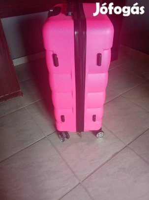 Utazó bőrönd