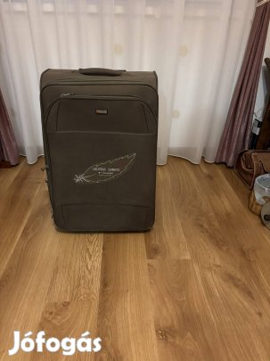 Utazó bőrönd