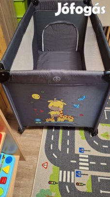 Utazóágy keveset használt 