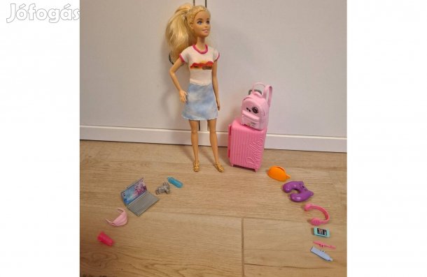 Utazós barbie baba kiegészítőkkel