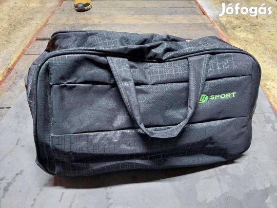 Utazótáska 40 literes fekete színben