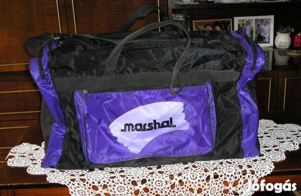 Utazótáska, sporttáska - 70 x 40 x 30 cm