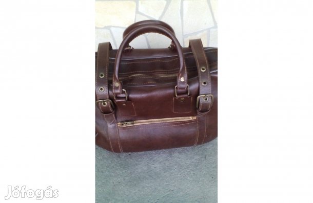Utazótáska barna és fekete színű, jó állapotú