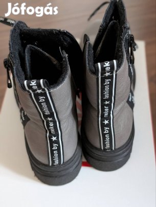 Utcai magas szárú cipő