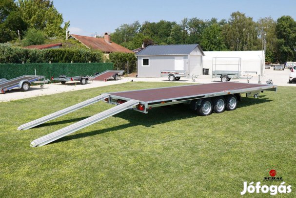Utolsó darab akcióval - Szegeden új 6m-es autószállító utánfutó