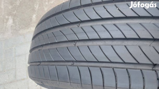 Úúú Gyári szerelésű,újszerű Michelin 205/55r17 nyári gumi