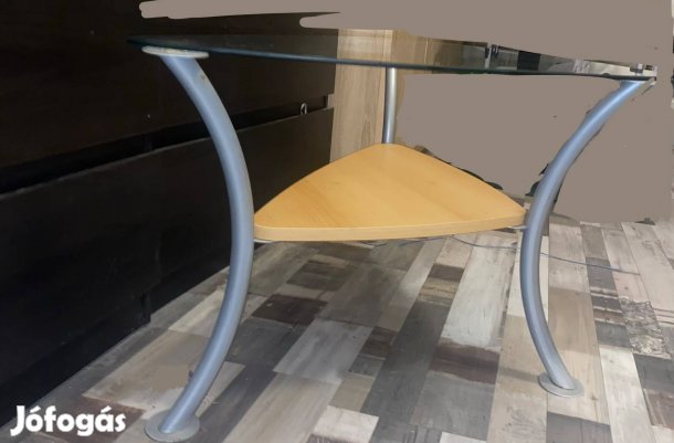 Üveg Dohányzóasztal