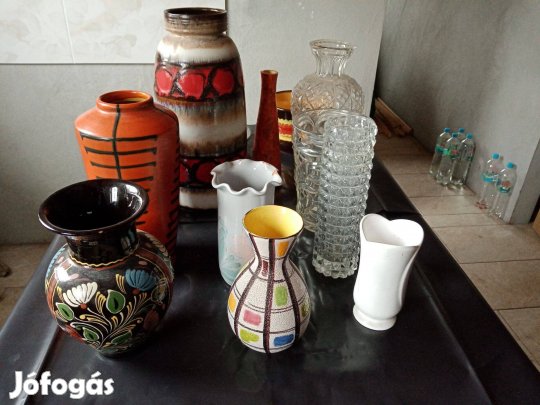 Üveg-,kerámia ,iparművészeti vázák ,padló- virágcserépkaspó