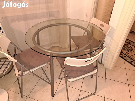 Üveg asztal, fém lábakkal