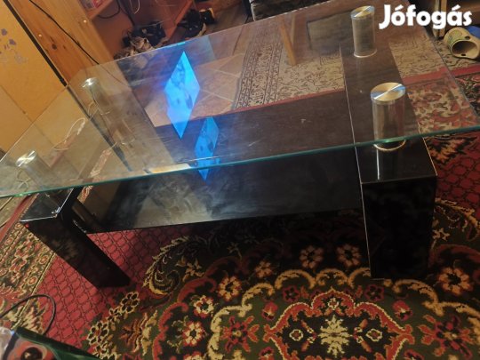 Üveg asztal jó állapotban 