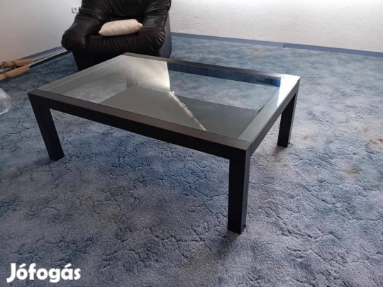Üveg dohányzóasztal 120x80x42cm