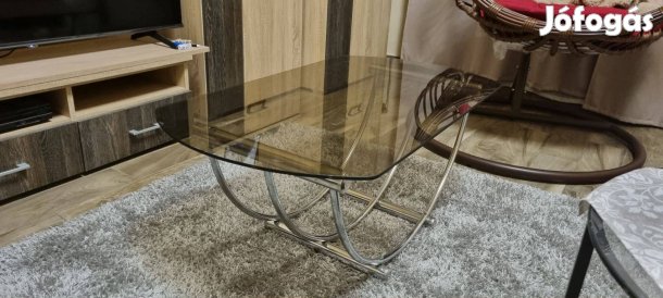Üveg dohányzóasztal! 20.000FT!