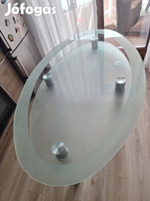 Üveg étkezőasztal 