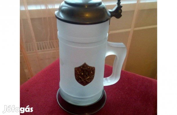 Üveg fémfedeles söröskupa eladó