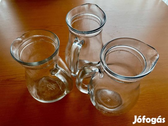 Üveg kancsók