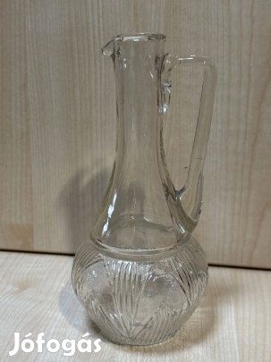 Üveg kiöntő, kancsó