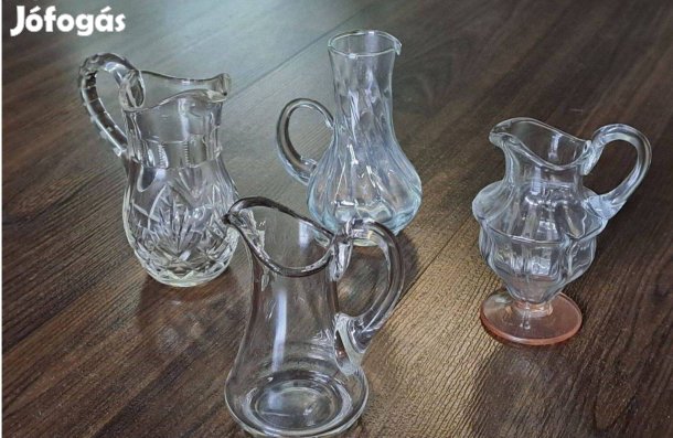Üveg kiöntők 4 db