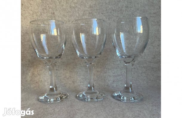 Üveg pohár - boros (talpas) 15 db