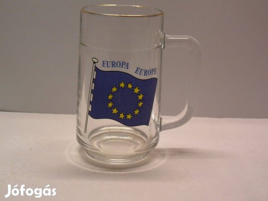 Üveg sörös korsó