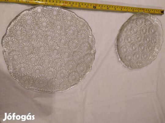 Üveg suteményes tálcák