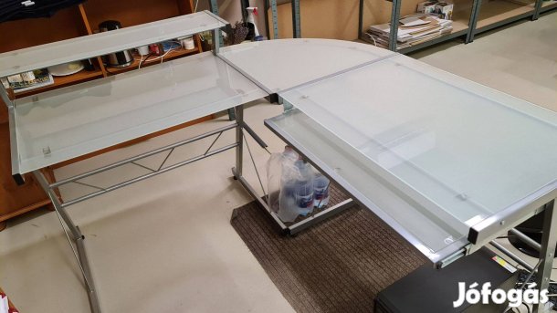 Üveg számítógép asztal