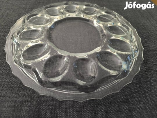 Üveg tojás tálaló