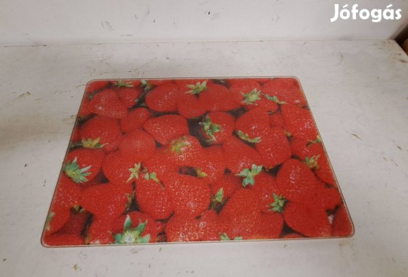 Üveg vágódeszka, eper mintával