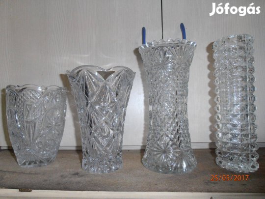 Üveg vázák kb 50 éves